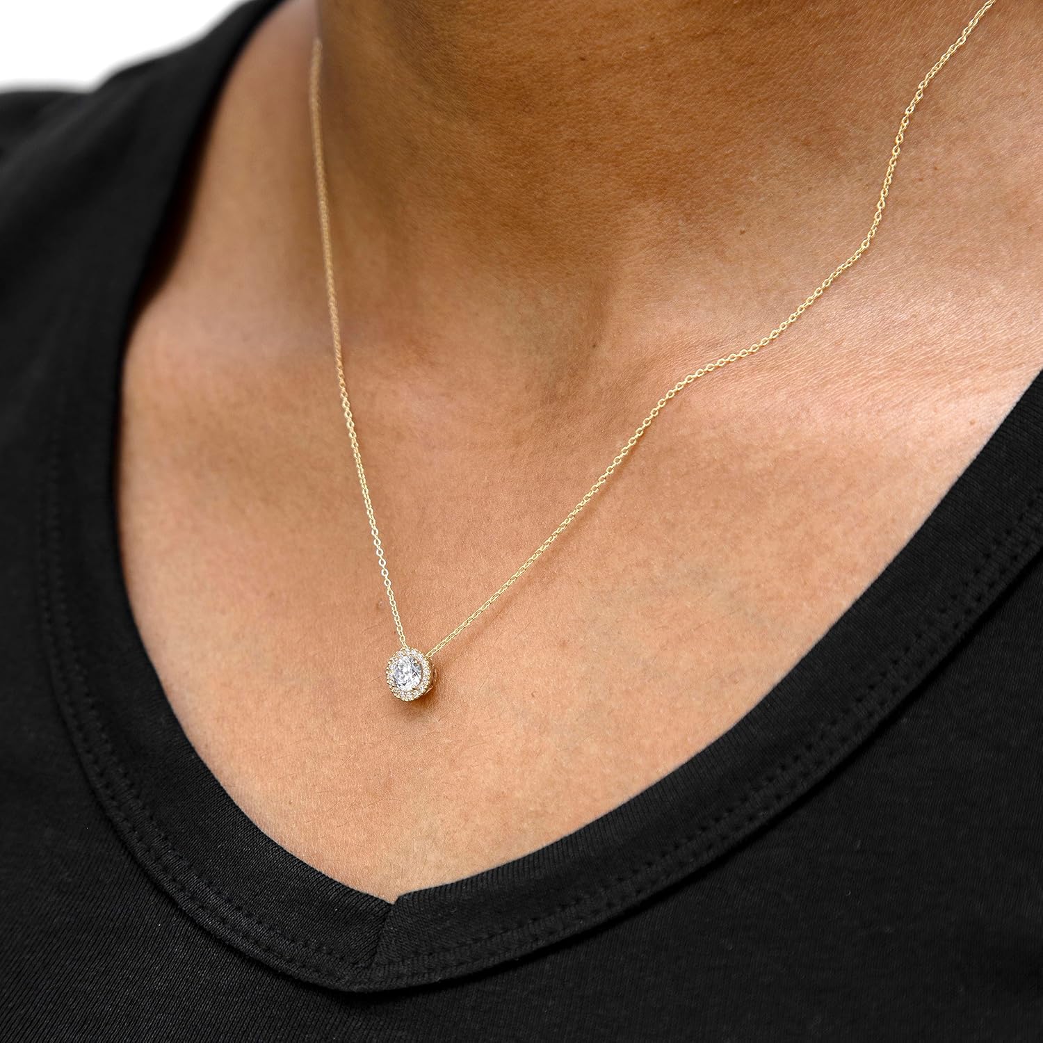 Amazon Essentials Halo-Halskette aus 9-Karätigem Gelb und Weißgold mit Kubischen Zirkonia (ehemals Amazon Collection) Gelbgold